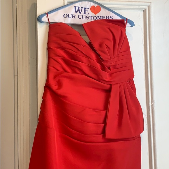 Roland Nivelais Red Gown - Picture 2 of 4